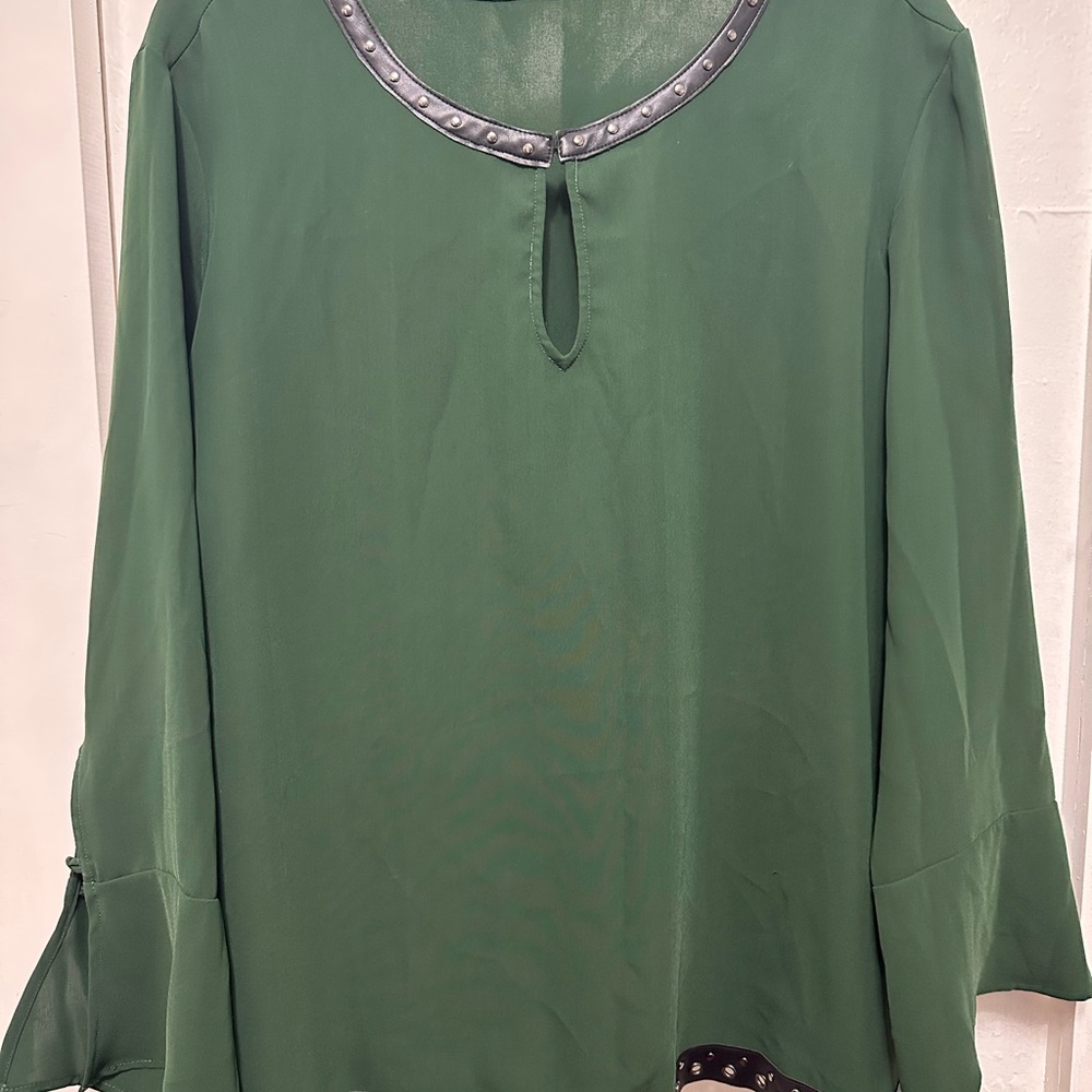 Elegant Green Women's Top